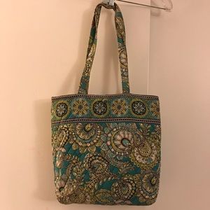 Beautiful Vera Bradley Tote